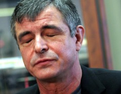 ИЗЧЕЗНА ПЪЛНОМОЩНОТО НА ЯКИМОВ ОТ ВЧЕРА.И В ДРУГИ ГРАДОВЕ ИМА ПРЕДСТАВЕНИ ТАКИВА МАЙ!?