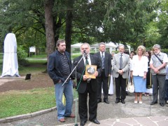 ВИП ГОСТИ ОТКРИХА ПАМЕТНИК НА ВИСОЦКИ ВЪВ ВЪРШЕЦ