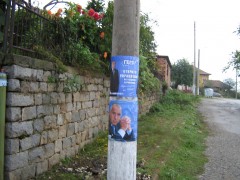 СБЪРКАНИ ПЛАКАТИ ЗАЛЯХА ОБЩИНАТА